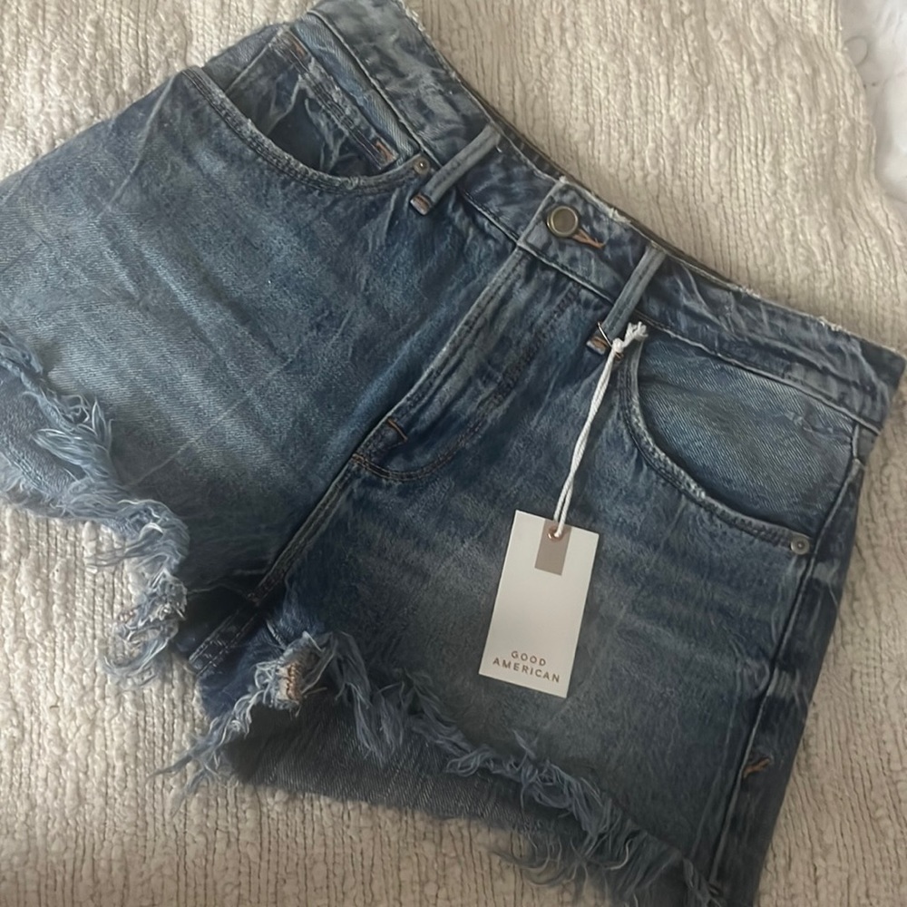 New Good American Shorts size 00/24